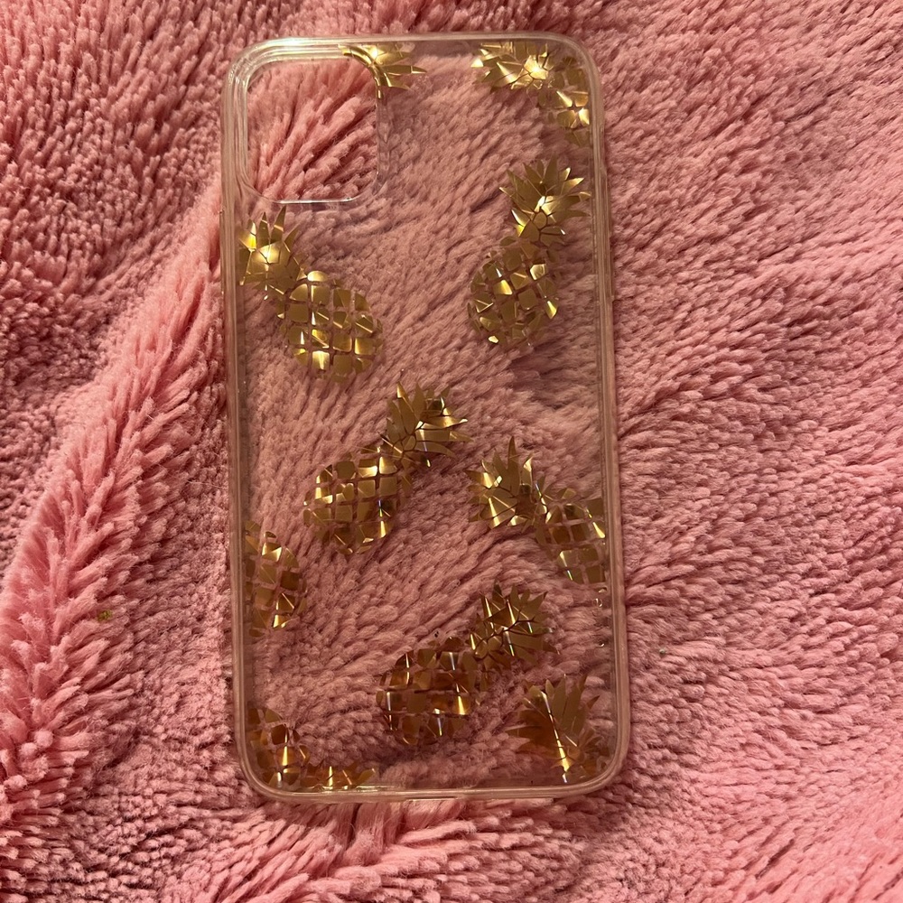 iphone 11 pineapple case
